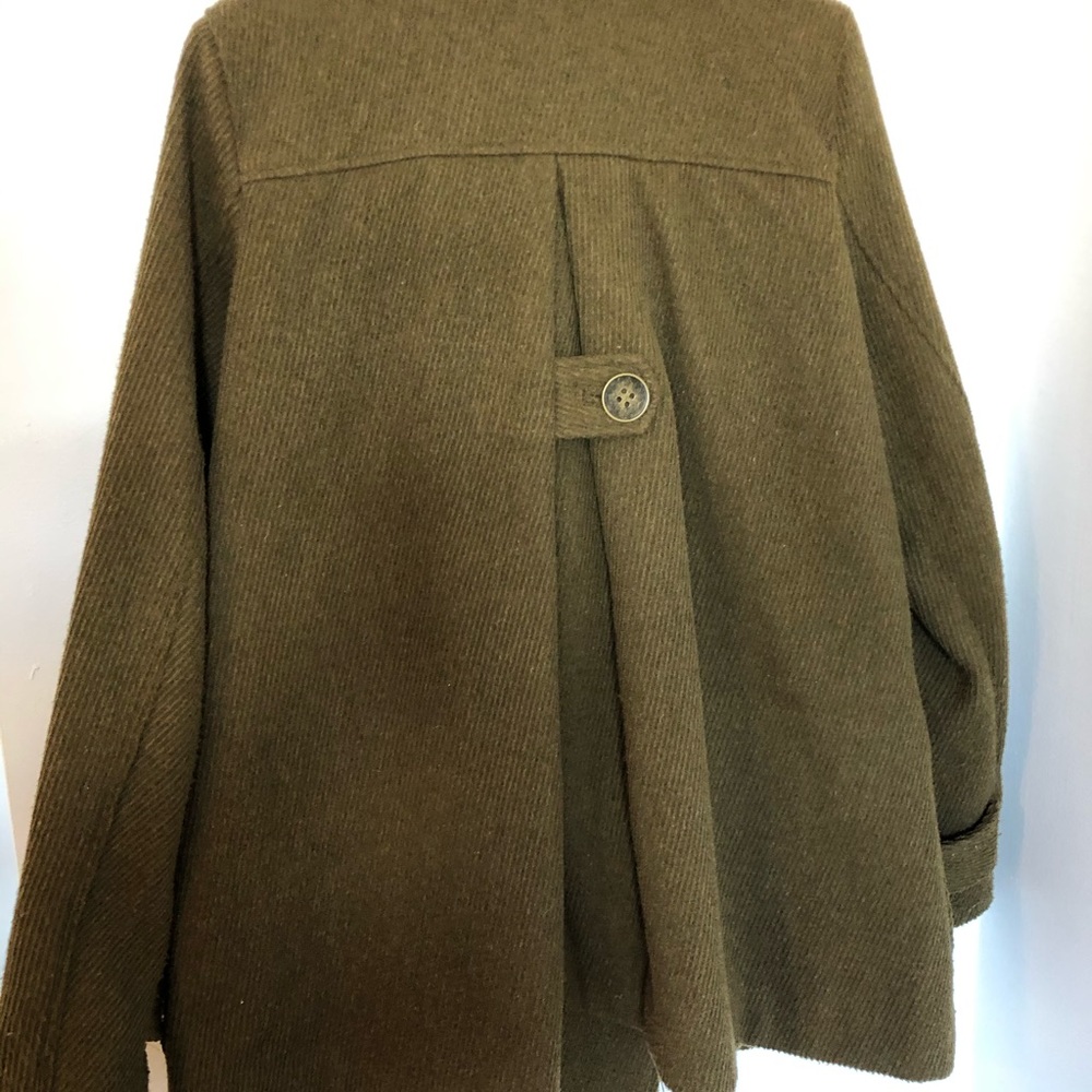 Fall or spring coat - Picture 3 of 7
